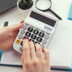 Refinanciamento de empréstimo consignado: analise as condições e faça cálculos antes de tomar decisões financeiras.