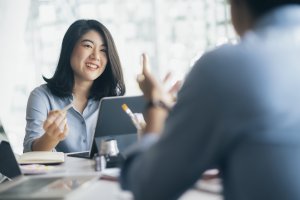 Franquia financeira ou marca própria? Descubra qual é a melhor opção