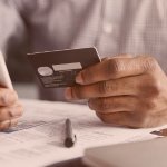 Cartão para negativado: conheça opções que podem ajudar a recuperar seu crédito e facilitar suas compras.