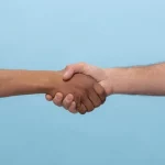 Mãos dadas aposentadoria e as mudanças após a reforma