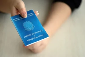 Consignado Privado ou Empréstimo Saque-Aniversário FGTS: Qual a Melhor Opção?