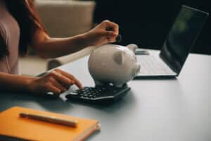 Como antecipar o saque-aniversário do FGTS ainda este ano? 