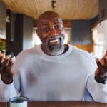 Como evitar golpes em consignados: proteja seu benefício