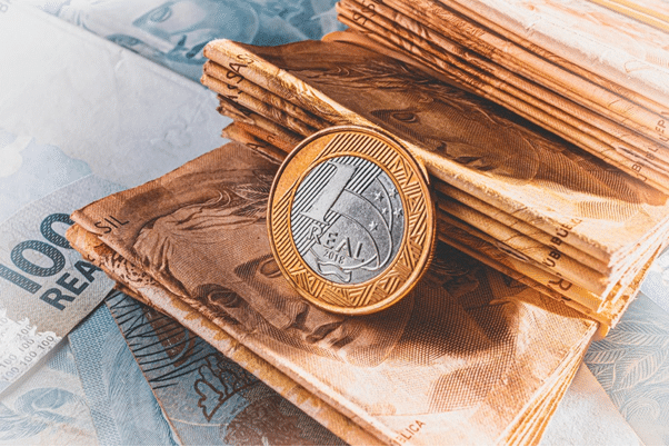 Crédito emergencial: veja como usar com segurança em situações urgentes, comparar taxas, evitar armadilhas e proteger suas finanças.