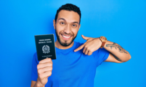 Entenda os desafios financeiros do trabalhador CLT em 2026. Aprenda estratégias para otimizar seu salário de R$ 1.621 .