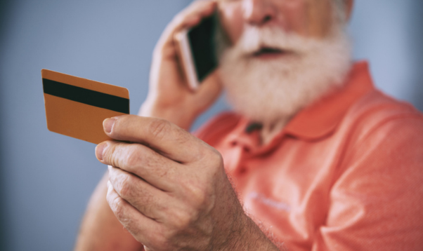 Cartão Benefício vs. Cartão Consignado: Qual a melhor escolha para o seu bolso?